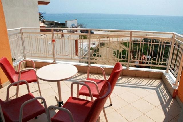 Avra Apartments Limenaria  Zimmer foto