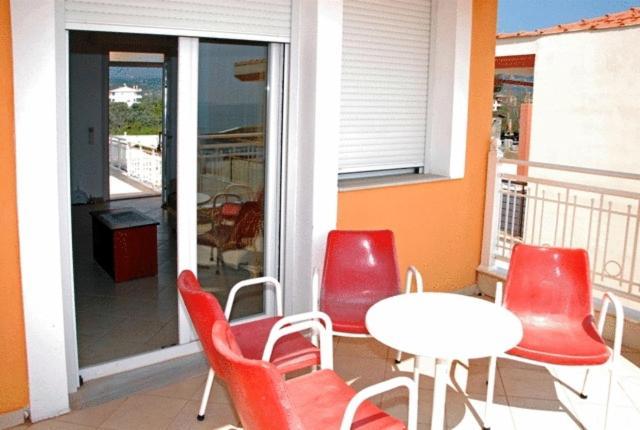 Avra Apartments Limenaria  Zimmer foto